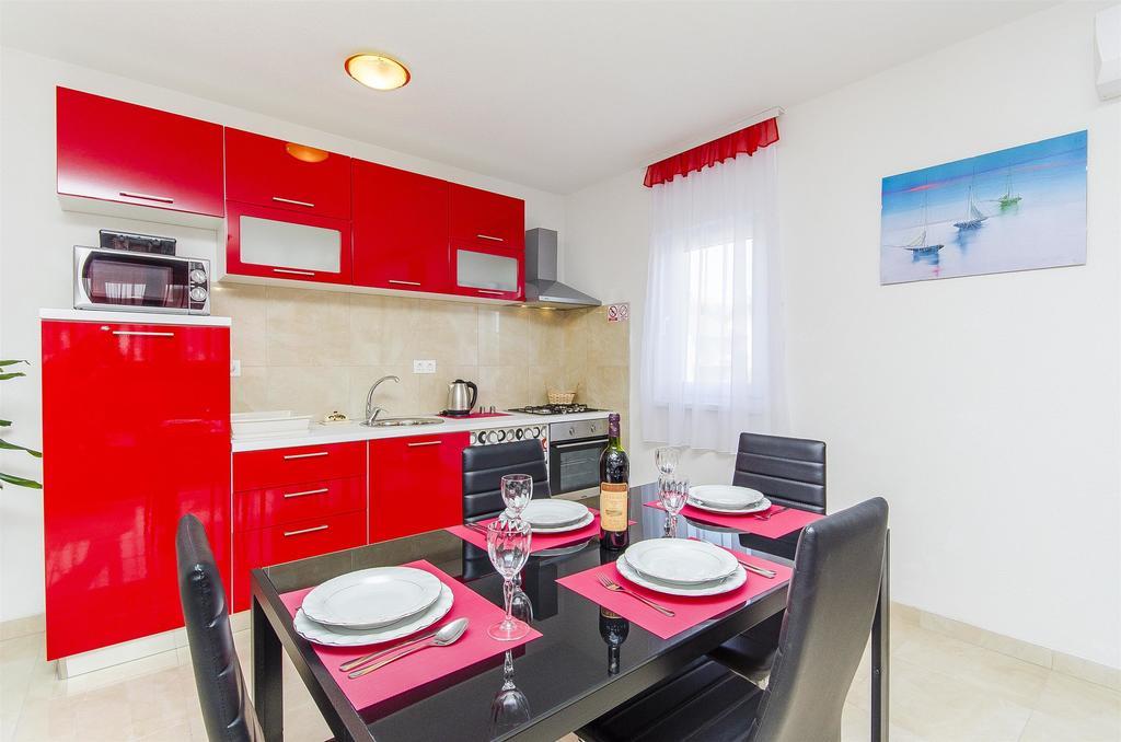 Apartments Branka Trogir Exterior photo
