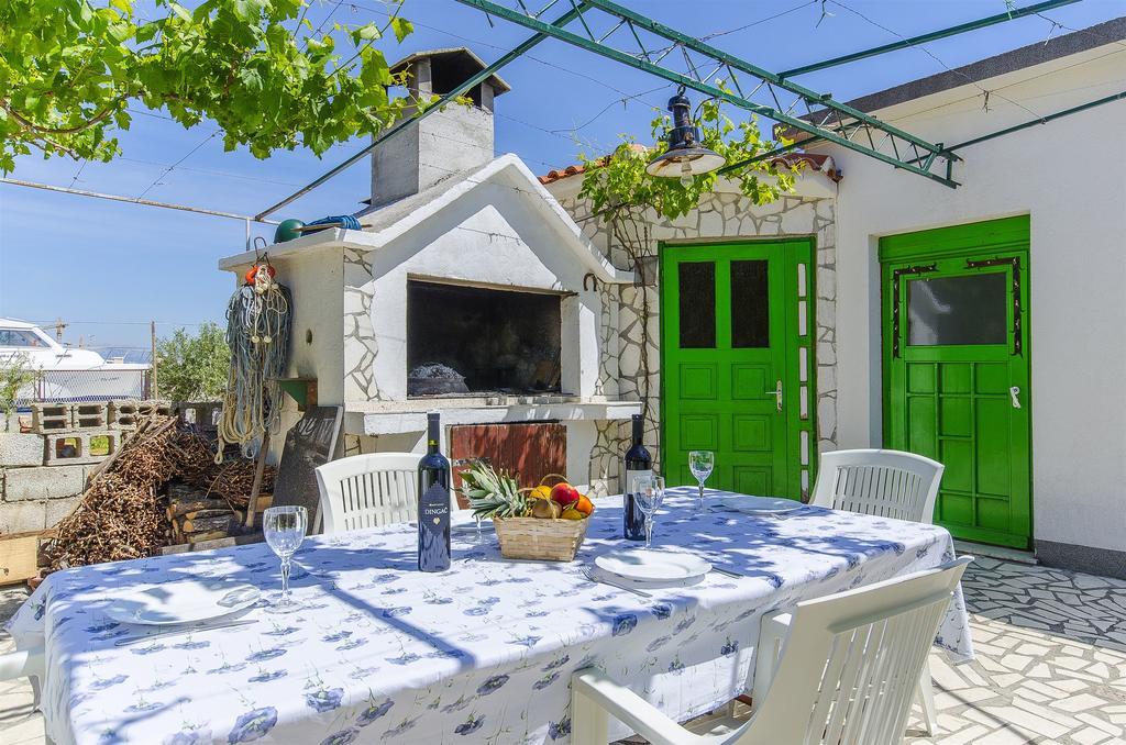 Apartments Branka Trogir Exterior photo